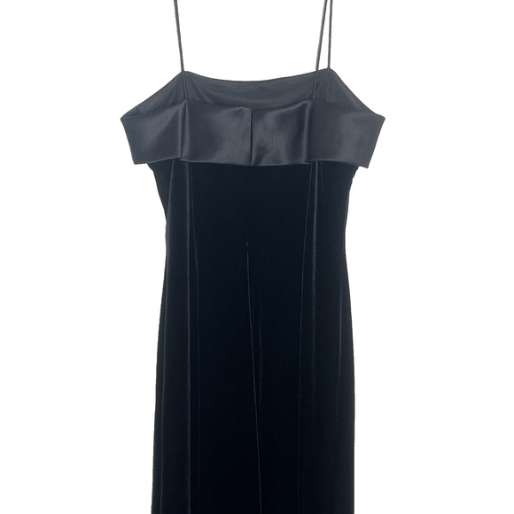Alex Evenings Black Velvet Maxi Dress - Picture 3 of 11